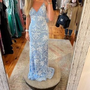 Brand New Scala #48557 Prom Dress!! Offer prices, I'm willing to negotiate :)